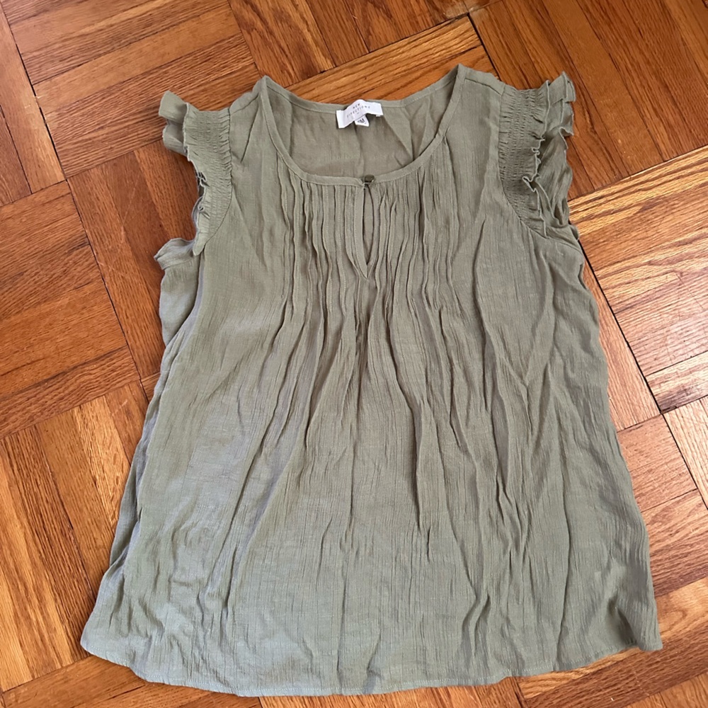 New Direction sage green blouse. Size PM